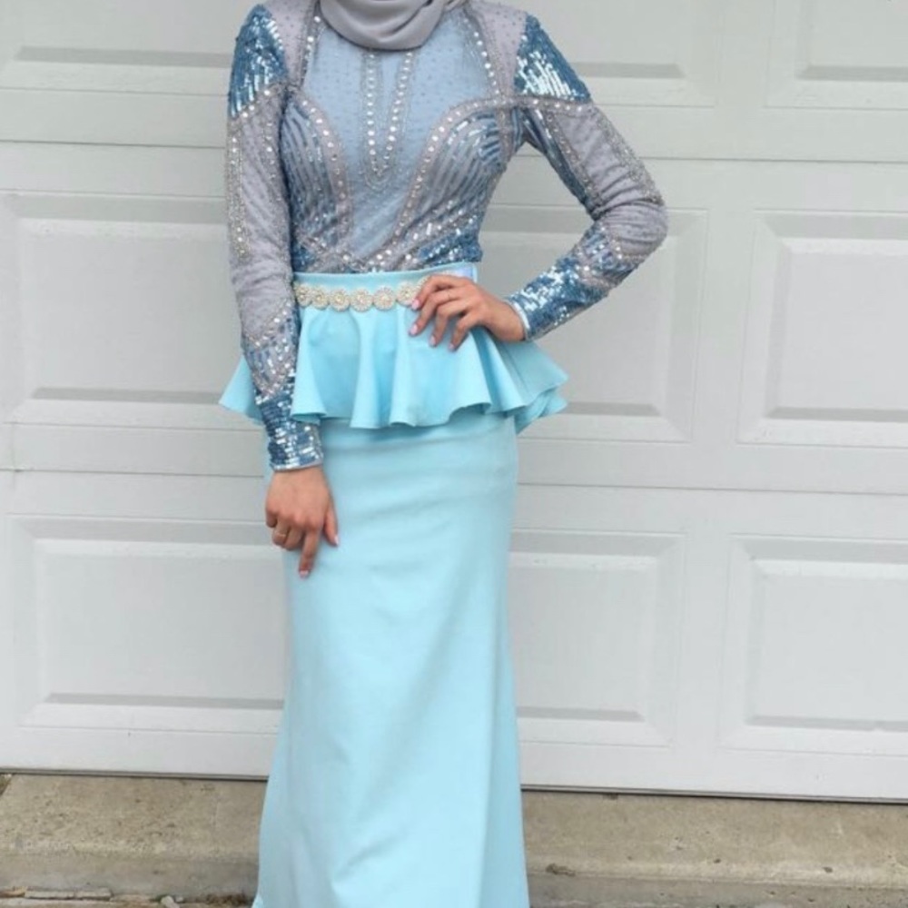 Fully beaded mini dress with matching peplum